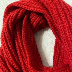 Red j.crew chunky scarf